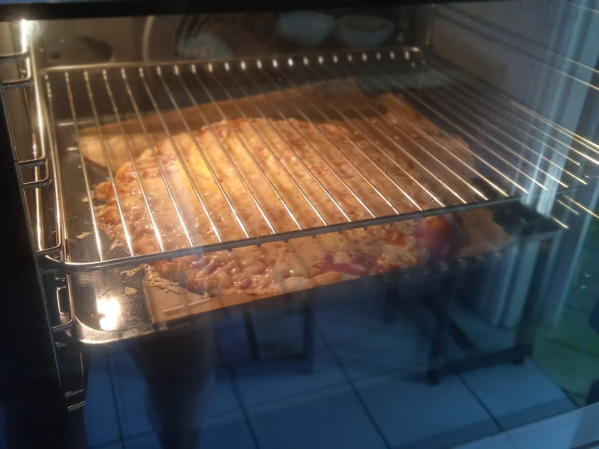 pizza w piekarniku